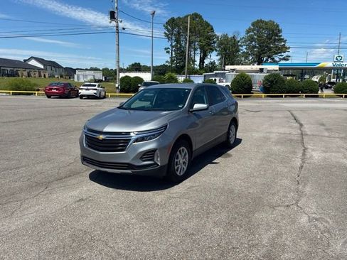 Used 2024 Chevrolet Equinox LT AWD/4WD image 50