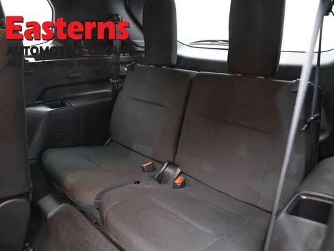 Used 2024 Mitsubishi Outlander ES AWD/4WD image 24