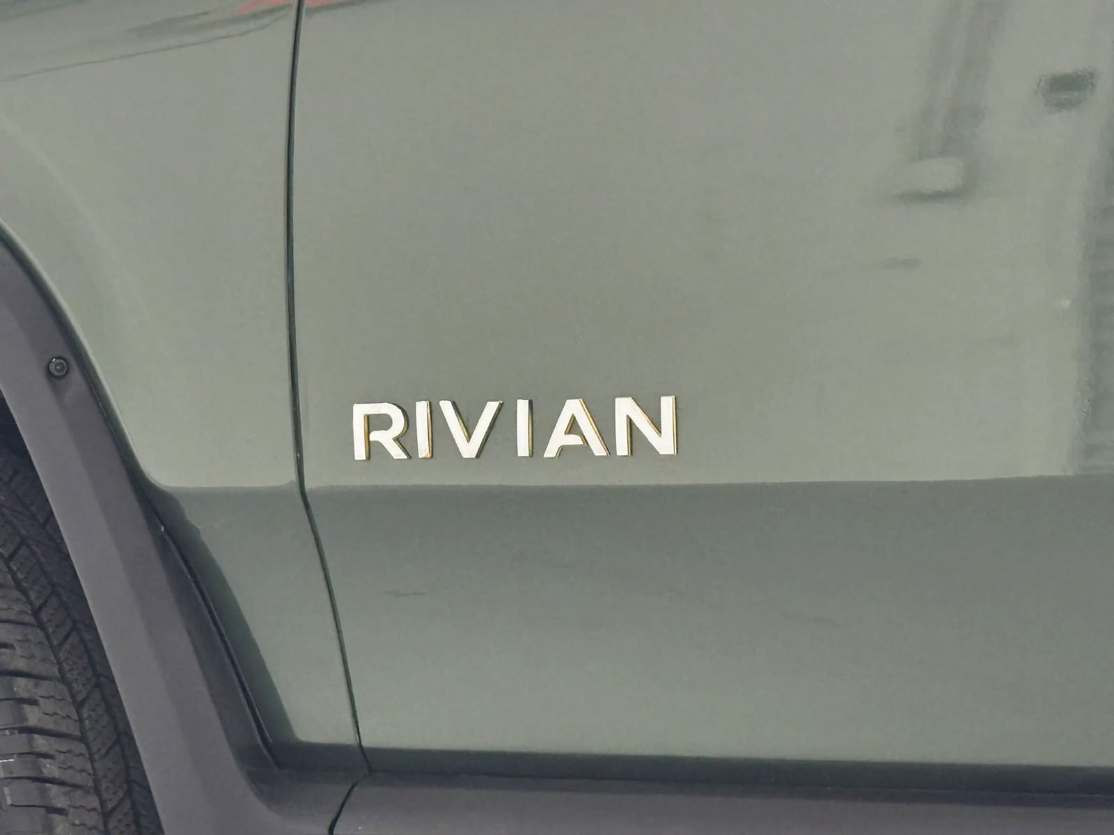 Used 2024 Rivian R1S Adventure Quad AWD/4WD image 36