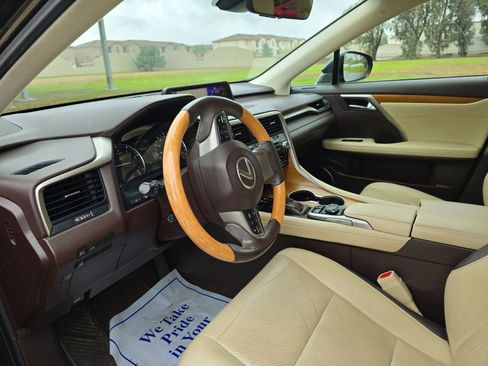 Used 2017 Lexus RX 350 FWD w/ Premium Package image 18