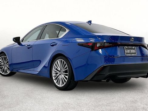Used 2023 Lexus IS 300 w/ Premium Package RWD image 12