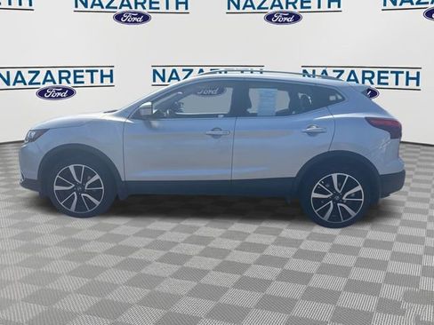 Used 2017 Nissan Rogue Sport SL w/ SL Premium Package image 4