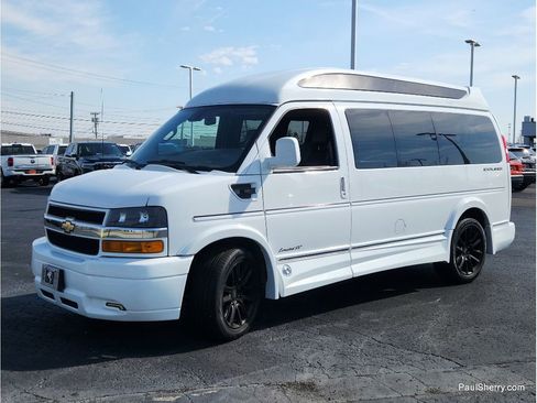 Used 2021 Chevrolet Express 2500 LS w/ Enhanced Convenience Package RWD image 26