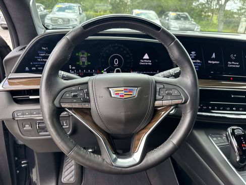 Certified 2024 Cadillac Escalade ESV Premium Luxury Platinum AWD/4WD image 15