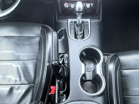 Used 2022 Ford Mustang GT Premium w/ Equipment Group 401A RWD image 15