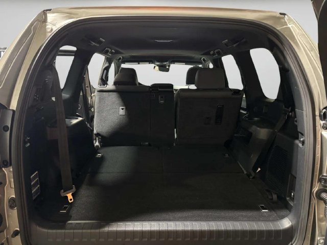 Certified 2023 Lexus GX 460 Premium w/ Premium Plus Package AWD/4WD image 32