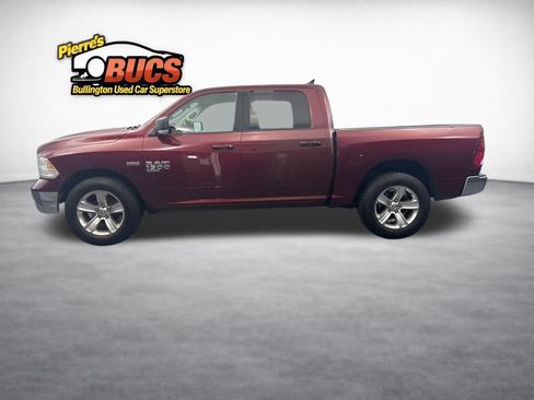 Used 2019 RAM 1500 Classic SLT w/ SLT Plus D←cor Group AWD/4WD image 2