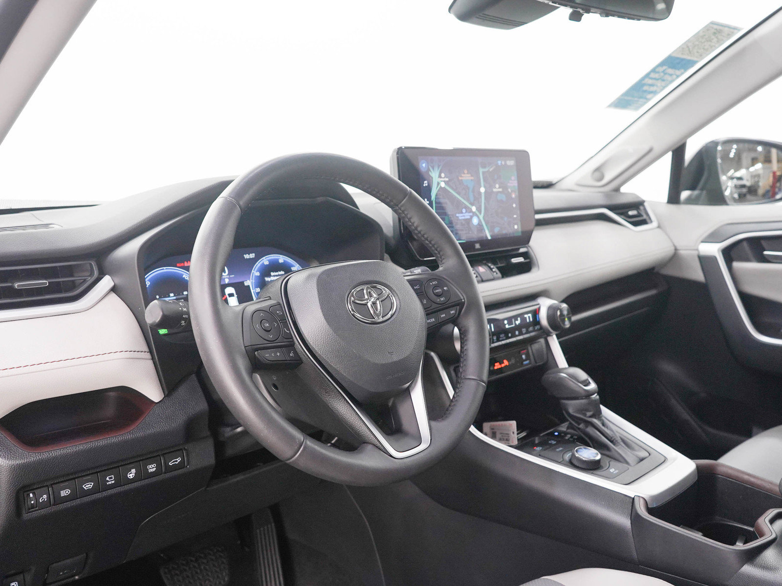 Used 2023 Toyota RAV4 Limited AWD/4WD image 26