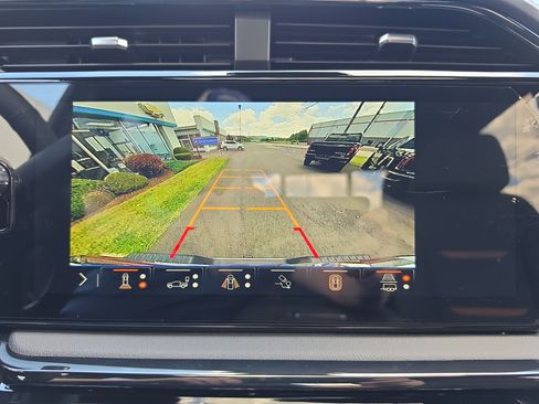 New 2026 GMC Sierra 2500 AT4 w/ AT4 Premium Plus Package AWD/4WD image 29