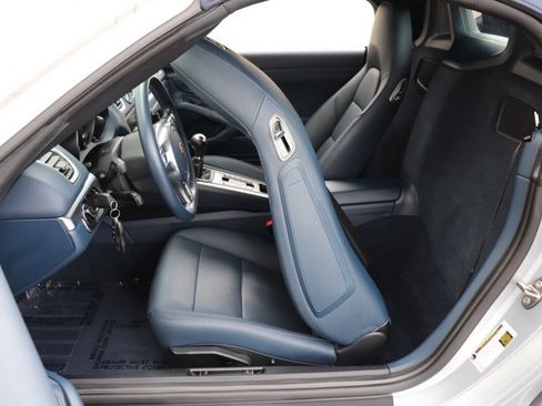 Used 2015 Porsche Boxster w/ Sport Chrono Package RWD image 26
