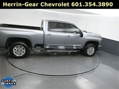 Used 2024 Chevrolet Silverado 2500 High Country image 35