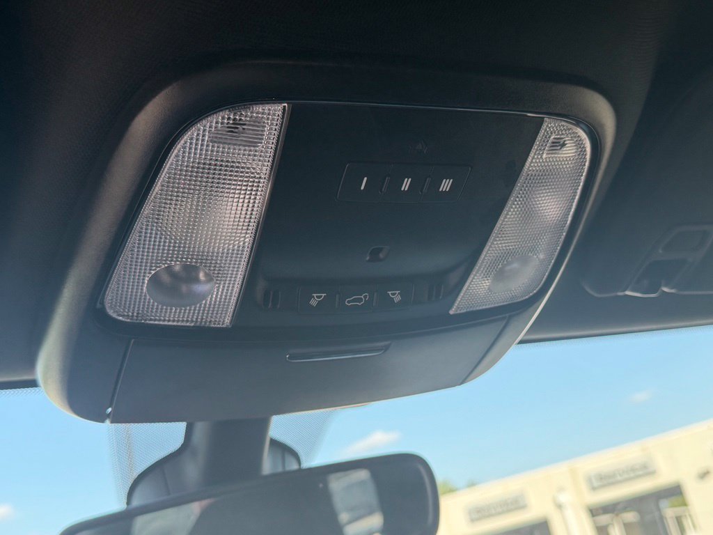 Used 2025 Dodge Durango GT AWD/4WD image 28