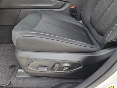 New 2025 Jeep Grand Cherokee Laredo RWD image 19