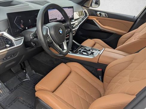 Used 2024 BMW X5 xDrive40i w/ Premium Package AWD/4WD image 10