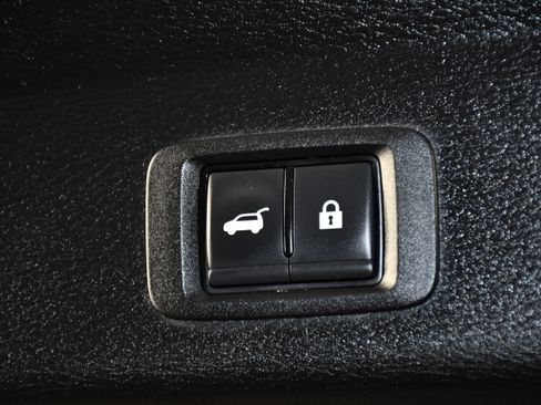 Used 2024 Mitsubishi Outlander SE AWD/4WD image 49