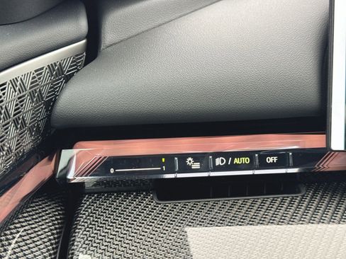 New 2027 BMW 530i RWD image 21