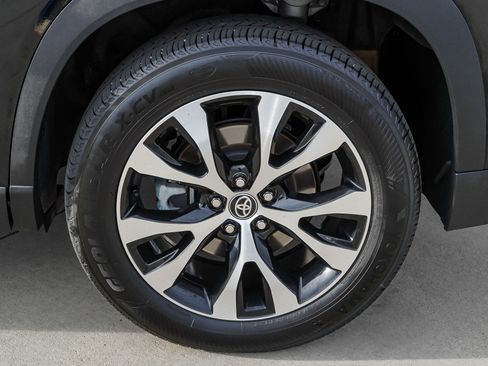 Certified 2024 Toyota Grand Highlander MAX Limited image 13