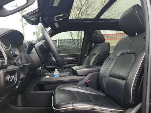 Used 2022 RAM 1500 Limited image 9