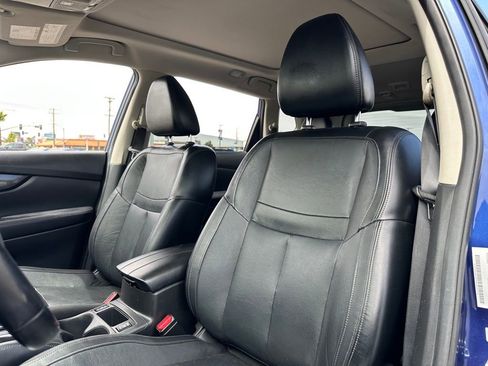 Used 2018 Nissan Rogue SL w/ Premium Package FWD image 15