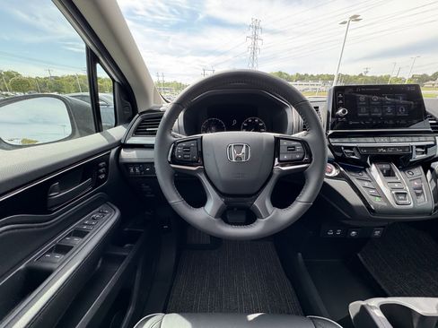 New 2026 Honda Odyssey Touring image 29