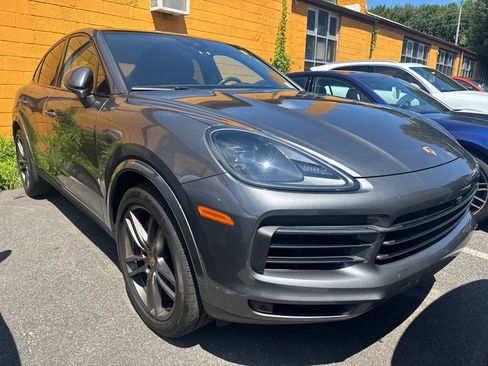 Certified 2023 Porsche Cayenne Coupe AWD/4WD image 1