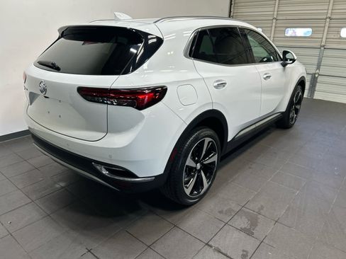 Used 2021 Buick Envision Essence w/ Technology Package I AWD/4WD image 3