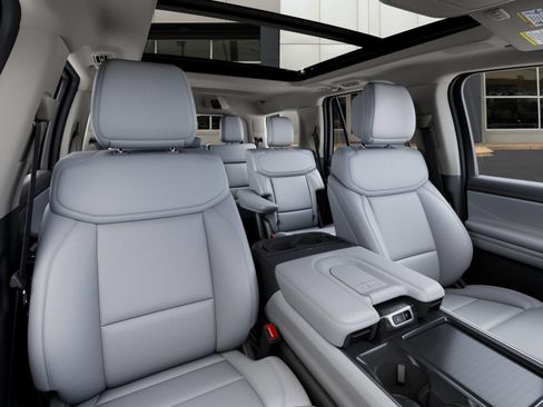 New 2027 Ford Expedition Platinum AWD/4WD image 14