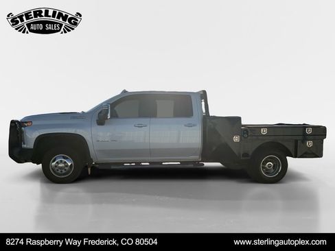 Used 2020 Chevrolet Silverado 3500 High Country w/ LPO, Hitch Package image 2