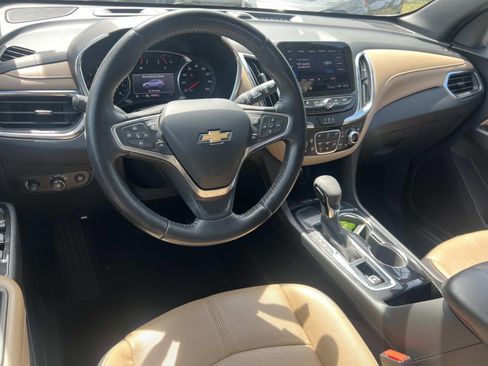 Used 2022 Chevrolet Equinox Premier image 22