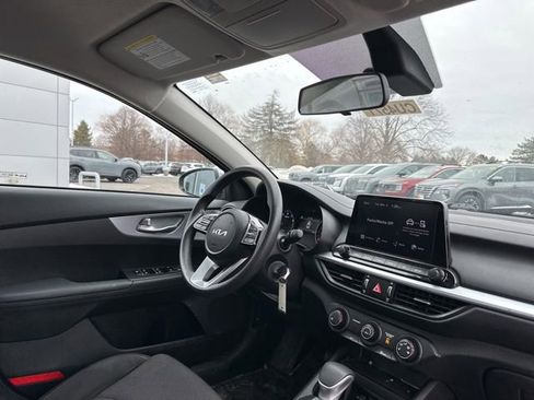 Used 2023 Kia Forte LXS image 13