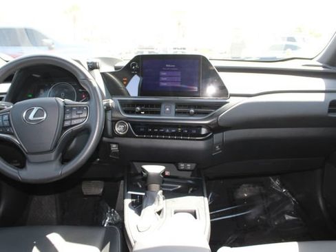 Certified 2024 Lexus UX 250h FWD image 10