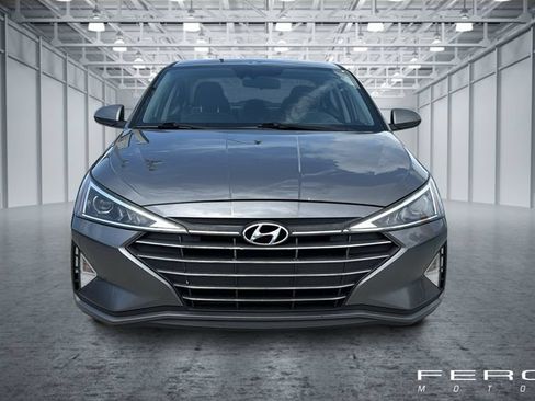 Used 2020 Hyundai Elantra SE FWD image 8