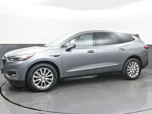 Used 2018 Buick Enclave Premium w/ Experience Buick Package image 5