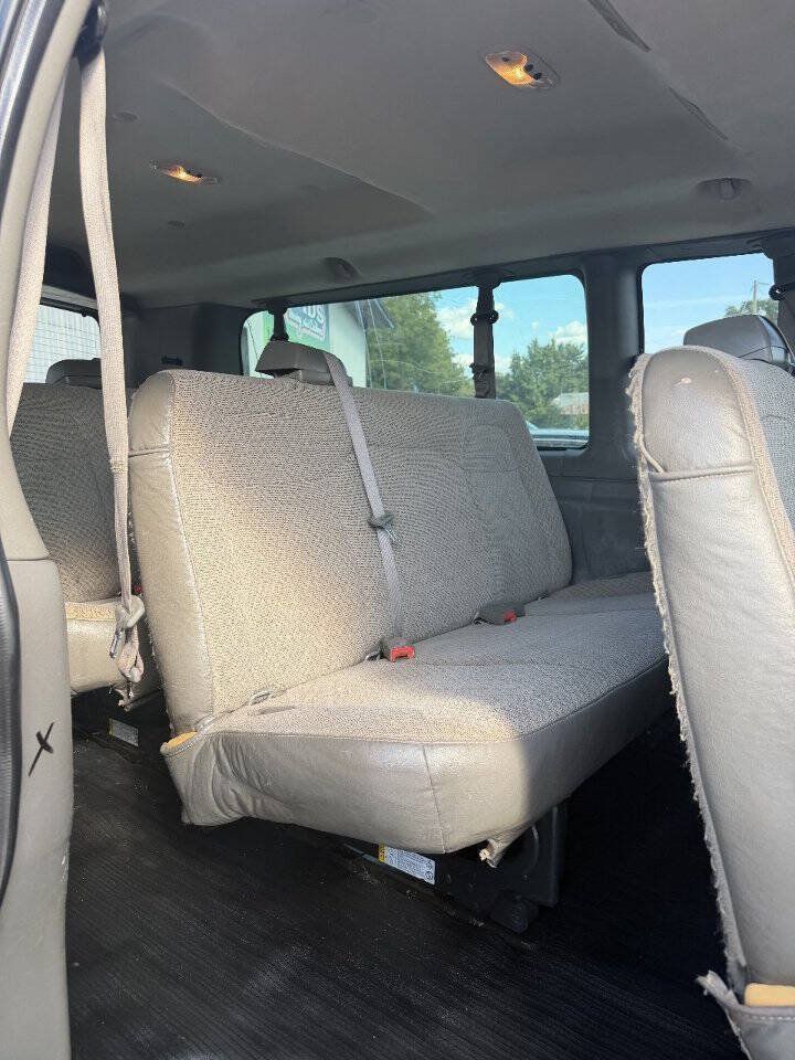 Used 2014 Chevrolet Express 3500 LT w/ LT Preferred Equipment Group RWD image 11