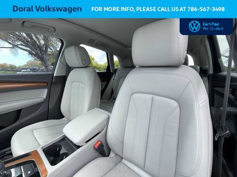 Used 2023 Audi Q5 2.0T Premium w/ Convenience Package image 14