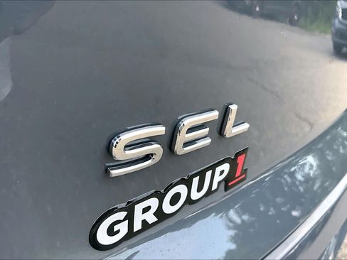 Used 2025 Volkswagen Atlas Cross Sport SEL Premium R-Line AWD/4WD image 10