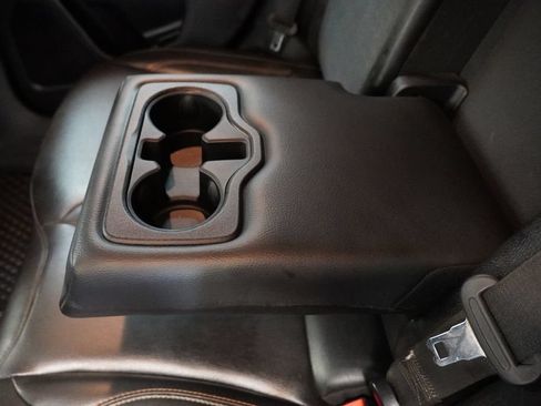 Used 2018 Jeep Compass Latitude w/ Popular Equipment Group AWD/4WD image 27