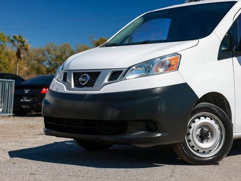 Used 2018 Nissan NV200 S image 34