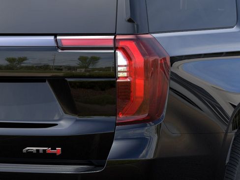 New 2026 GMC Yukon XL AT4 Ultimate AWD/4WD image 11