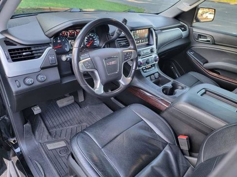 Used 2018 GMC Yukon XL SLE image 10