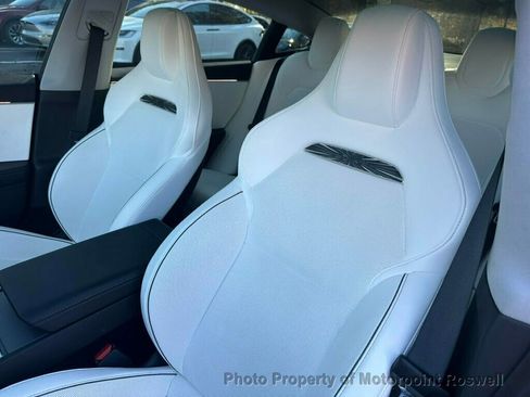 Used 2024 Tesla Model 3 Performance image 9