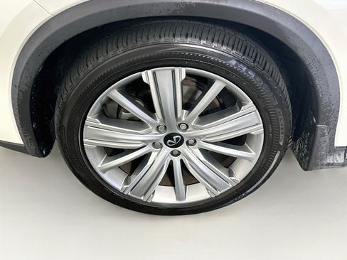 Used 2021 INFINITI QX50 Sensory w/ Cargo Package AWD/4WD image 11