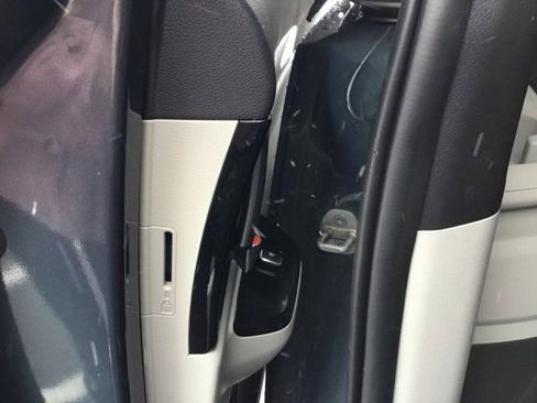 Used 2024 Kia Carnival SX image 17