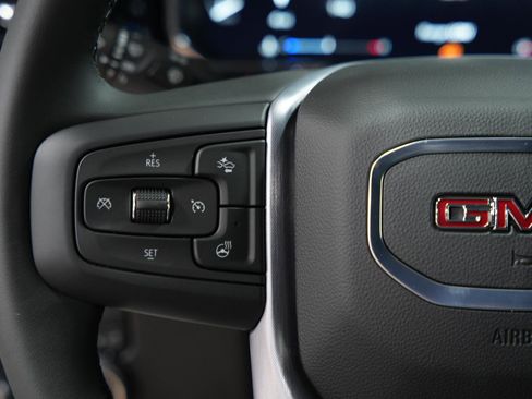 New 2026 GMC Sierra 1500 Elevation image 31