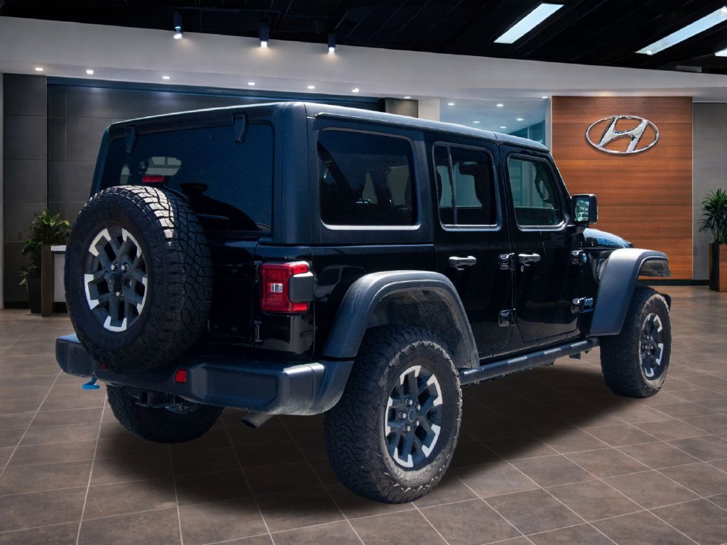 Used 2024 Jeep Wrangler Unlimited Rubicon 4xe AWD/4WD image 13
