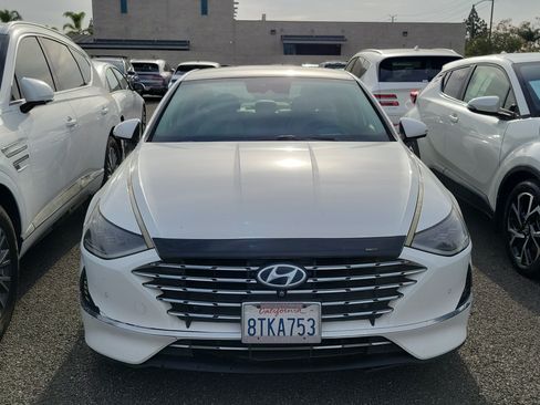 Used 2021 Hyundai Sonata Limited FWD image 2