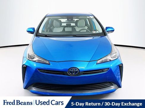Used 2019 Toyota Prius LE image 2