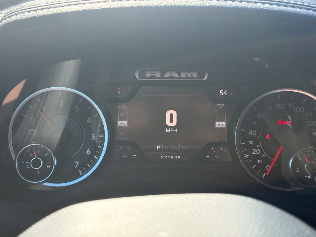 Used 2023 RAM 1500 Laramie AWD/4WD image 16