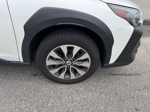 Used 2025 Subaru Outback Limited AWD/4WD image 4