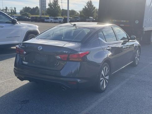 Used 2019 Nissan Altima 2.5 SV image 8